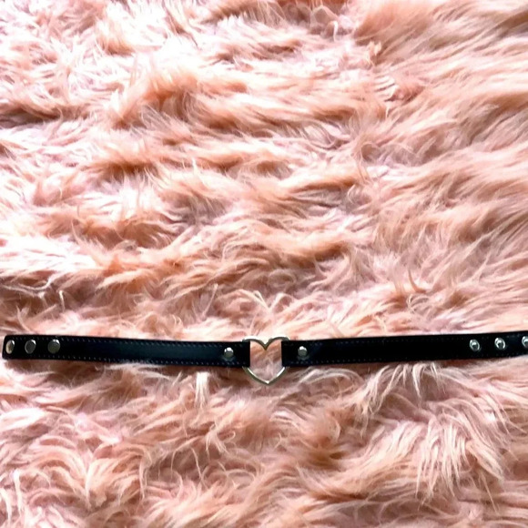 Black Leather Choker - Picture 1 of 6